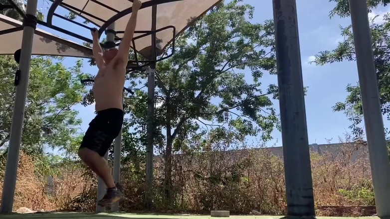 Alex Art: फिल्म764322