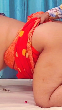 Bhabhi super panas berkongkek pedih dengan adegan video creampie