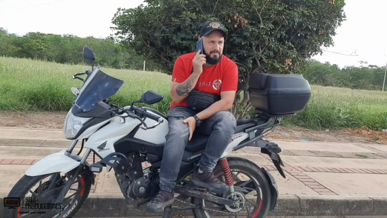 markus: Mój przyjaciel pieprzy moją cipkę, aby zemścić się na moim...