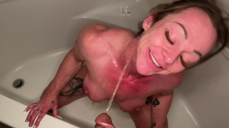 Simone Steele: Legendární Zlatá sprcha