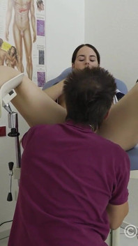 Teengirl Emma Secret fucks with the doctor