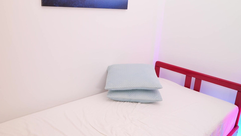 Stella Cardo: Seksi dudaklarla berbat