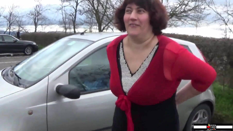 Peccatrici Produzioni: Mature slut pissing compilation
