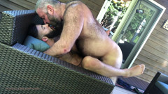 Muscle Bear Porn: 舐めてくっつけて