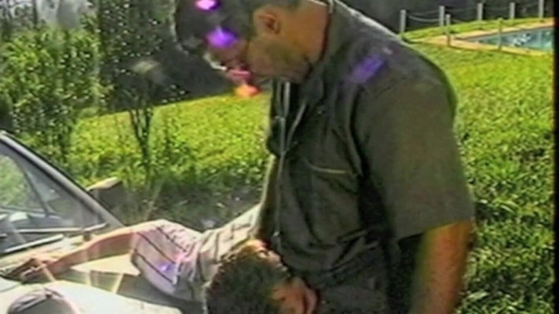 Straight fucking boy in uniform: Futută în aer liber de un polițist de top