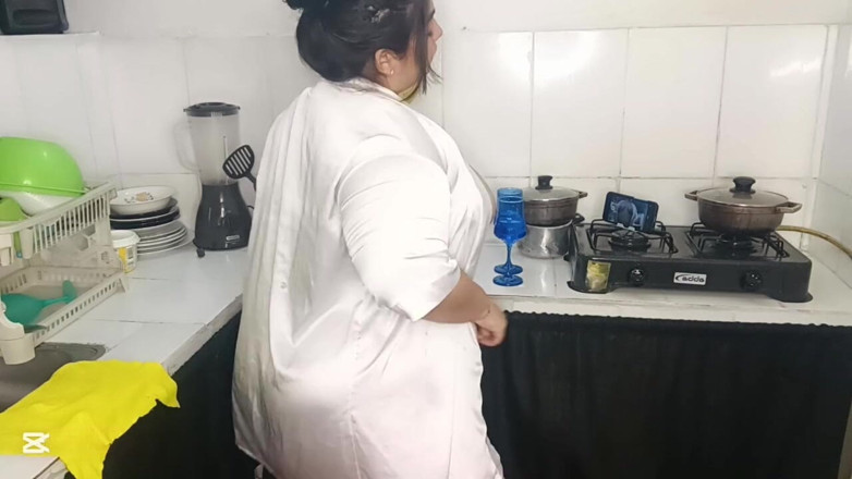 DimitryOfficial: 내 통통한 연인의 후장과 질을 열어줘