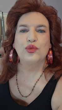 Я Бы Хотел Поцелуи От Моих Поклонников!