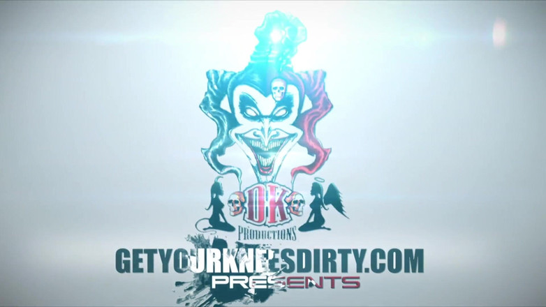 Get your knees Dirty: Ella Knox dizlerini kirletiyor