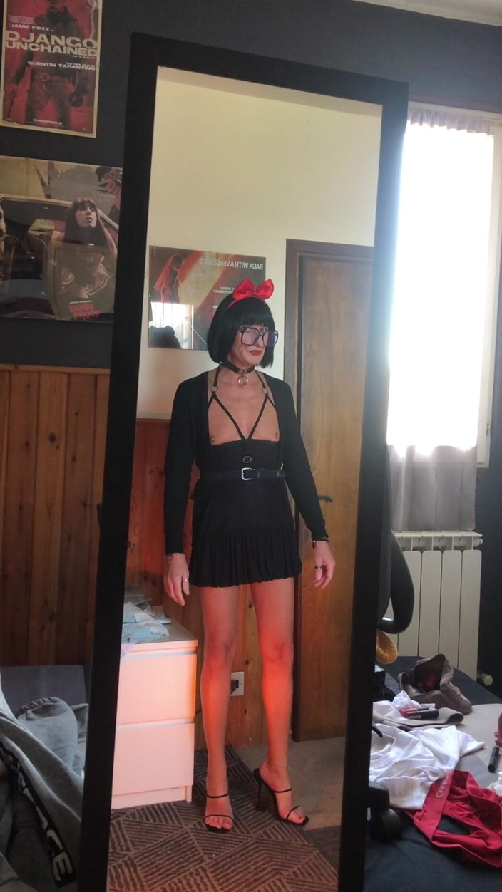 Andreina Naty: Brüste, Piercings Und Gehen