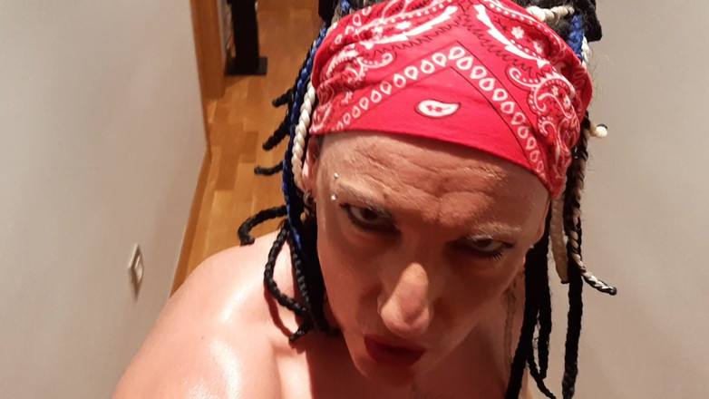 Danaxmuscles: Jilat kontol dan peler