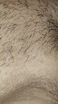 남친을 위한 새로운 비키니 드레스를 보여주는 인도 마누라