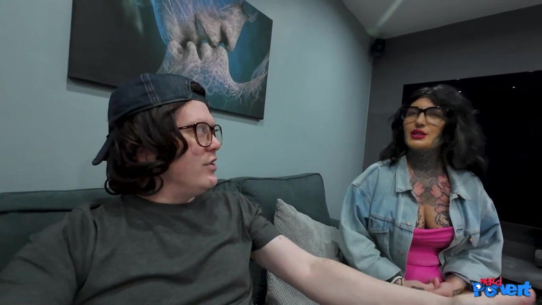 Nerd Pervert: Pixie Peach - वीर्य की भूख