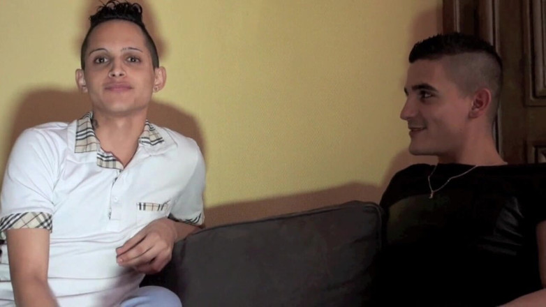 Gaybareback: Efeminat futut de Kamel