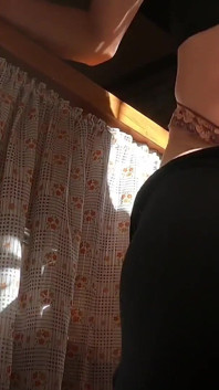Ejaculare uimitoare cu mâinile libere