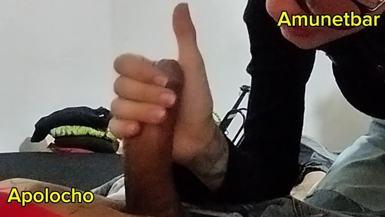 ApoloCho: Recebe boquete de amigo faminto por pau