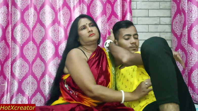 Hot creator: Tante seksi ini lagi asik sambil ngomong jorok