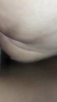 İri güzel kadın büyük zenci yarağı nata4sex amından götüne vurduruyor anal boşalma