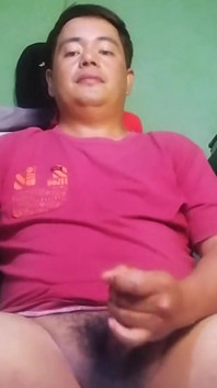 Very Horny Handsome Filipino Farmer