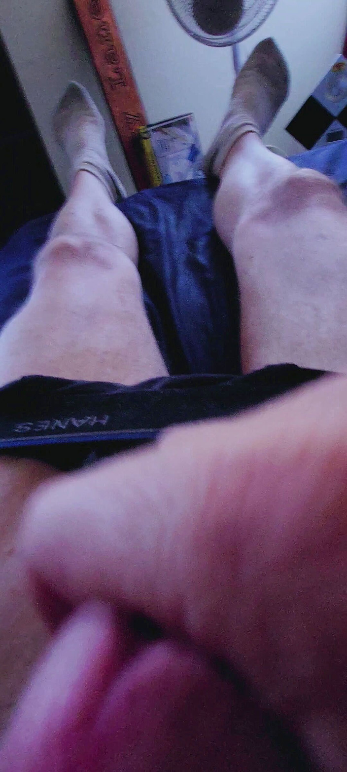 Fseanb: Masturbace v posteli??