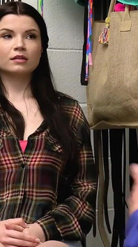 Fuck Your Way Out of Trouble: Hot Teen Is Good at Sholifting, but She's Better at Blowjobs