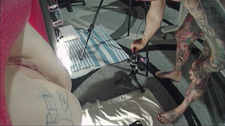 There is no safeword: Strap-on Cerita - Penggunaan Percuma Lubang Gemilang - Mereka Berdua Dapat Giliran...