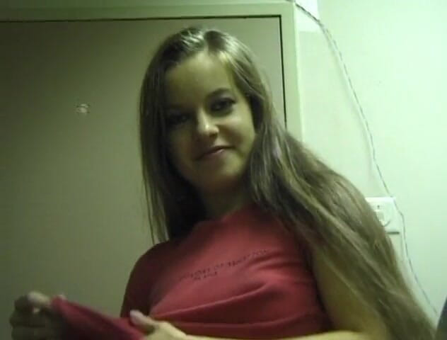 Flash Model Amateurs: Small tits teen undressing for camera
