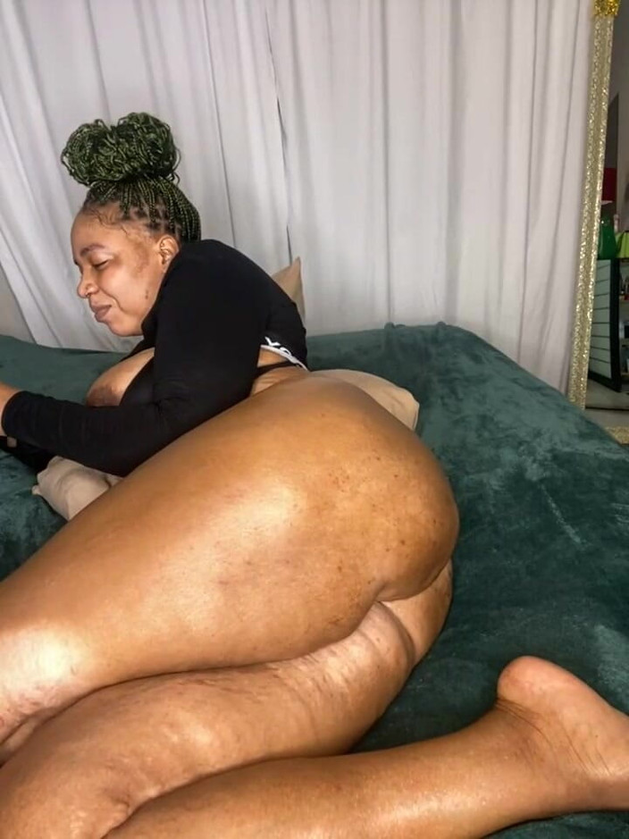 Big black clapping booties: Jack fora para Extremamente Grande, Episódio 1004