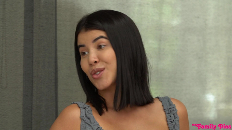 My family pies: Step Sis Steals My Girlfriends - S16:e6