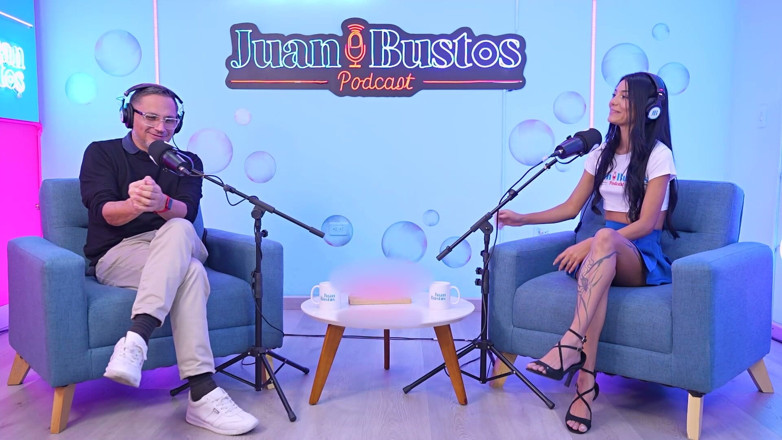 JuanBustos: Die Latina-schlampe Janared Hat Lesbischen Sex Mit Ihrer Freundin Und...