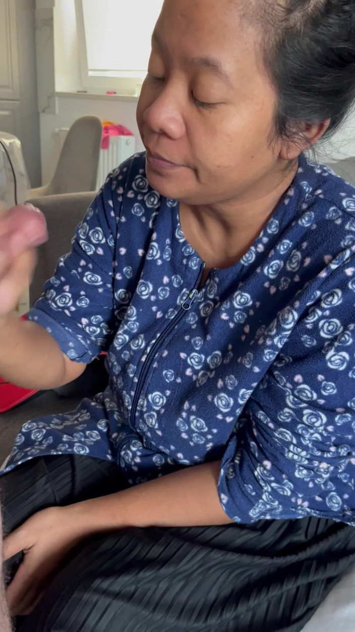 Megacute9999: Endonezyalı karısı beyaz horoz berbat