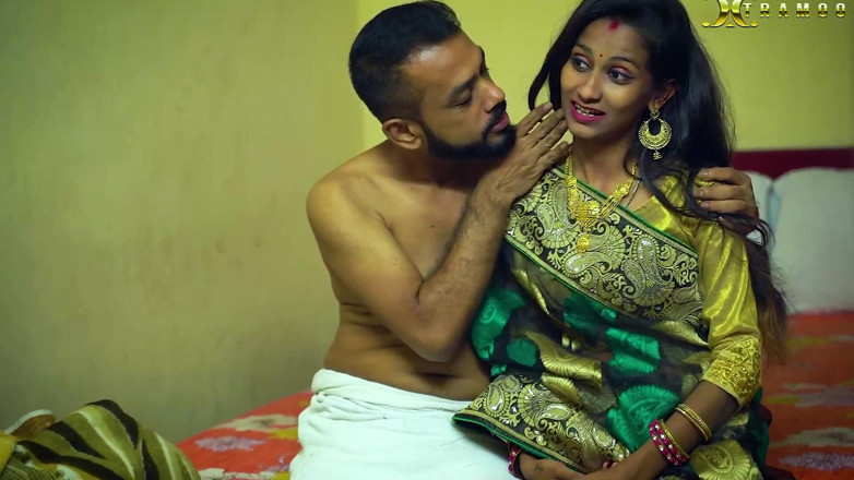 Queen star Desi: A Sexy Handsome Husband Fucked Her Wife When She Ready...