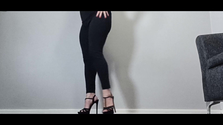 Kinky Lyrical: Bonita Strappy Stilettos and Feet