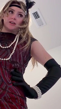 London 1920's giantess