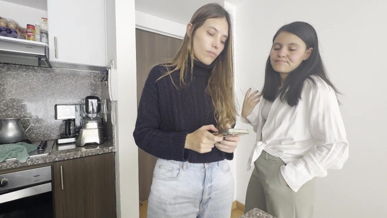 scarlettandc: Mijn ex-vriendin komt naar mijn huis om seks te hebben...