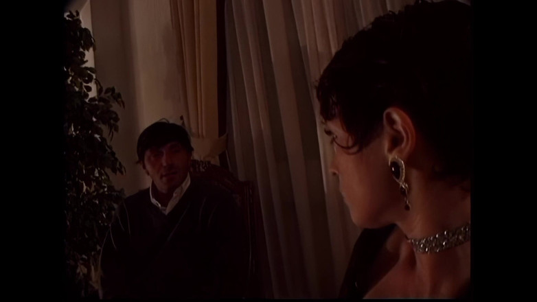 Shemale Vintage MegaStore: Жадный шмель глотает сперму от нескольких жестких членов