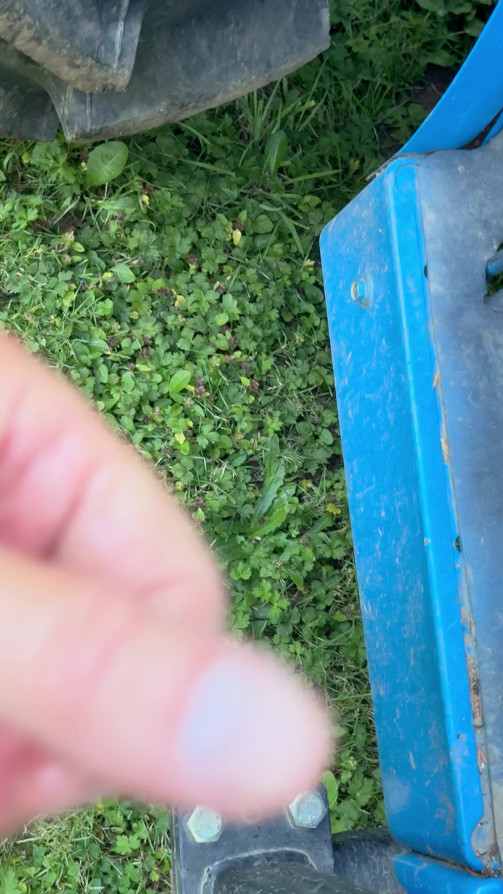 Bonewizzard69: Brudna farma żona Bonemaiden, brudne stopy, bawi się swoją cipką dla...