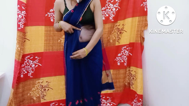 Ankurpriya000: Jouw hete video: Priya masturbeert in de bioscoop in Saree.