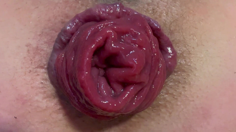 Putarankahotmilf: Prolasso di culo spalanpato da vicino e spettacolo dei piedi...