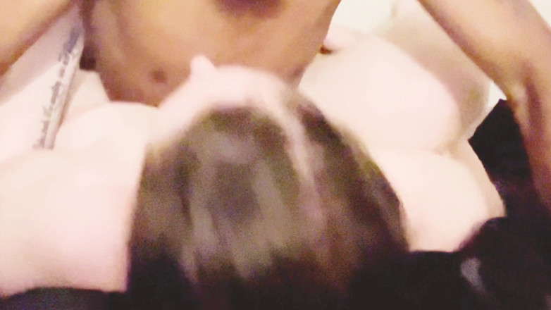 Thekookiejar: Nová macecha se představí svým manželům nevlastnímu synovi a jeho černému...