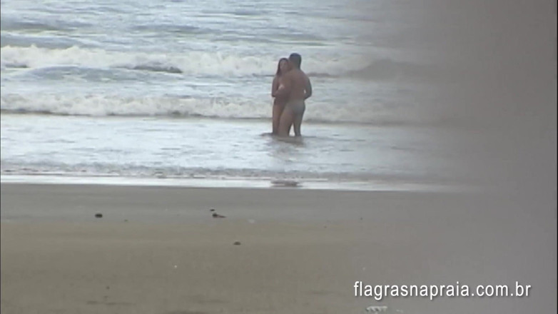 Amateurs videos: La giovane coppia passa la giornata in mostra e scopa...