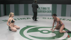 Ultimate surrender by Kink: Adrianna Nicole "the Adrianaconda" (2-0) Vs Wenona "the Gymnast"(5-5)