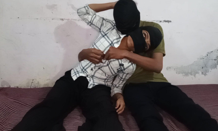 veera6244: Hete dorpsneukpartij