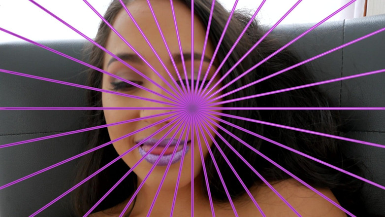 Spankmonster: Mi ha Doan esplora un nuovo rainblow fetish