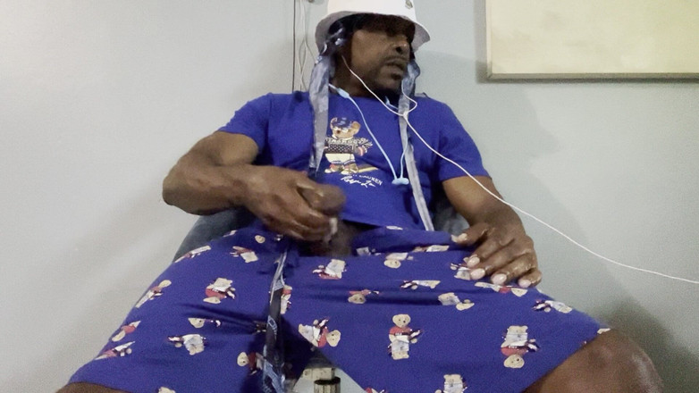 Brickzilla: 淫荡鸡巴 Youd 喜欢舔舐啪啪