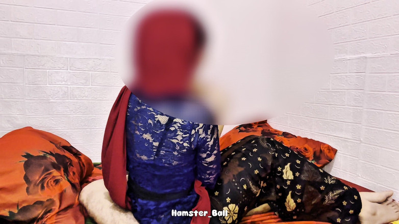 Hamster_Ball: 病毒！从朋友婚礼回家后出轨邻居熟女