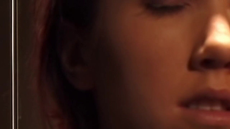 Goldenxtapes: Heißes schätzchen bekommt engen arsch tief mit riesigem schwanz gestopft