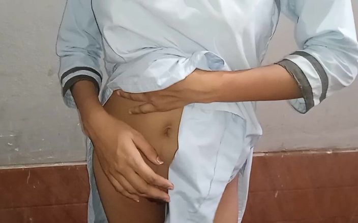 Savitabhabhi078: India de la universidad follada en cuarto de baño por...