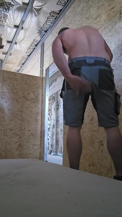 Chris_snoopy_91: Um dia quente no canteiro de obras parte 8/9 dedilhado, boquete...