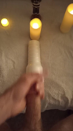 Grim Cocksman: Fleshlight masturbace u svíčky