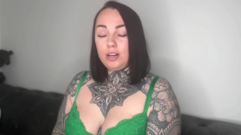 Miss Valentina: 10 Minute Blackmail Challenge